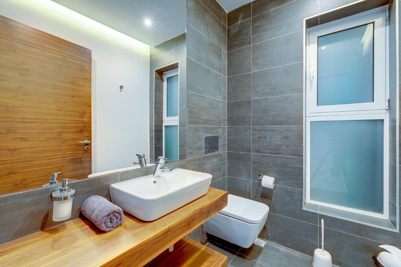 Luxury Apartment With Valletta And Harbour Views Sliema Exterior photo